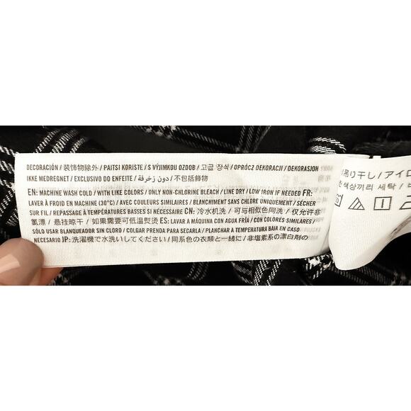 Abercrombie Fitch Women's Soft Flannel Button Down Shirt Black White Plaid Check - Picture 6 of 7